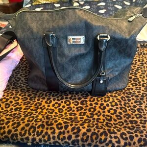 Black Michael Kors duffel